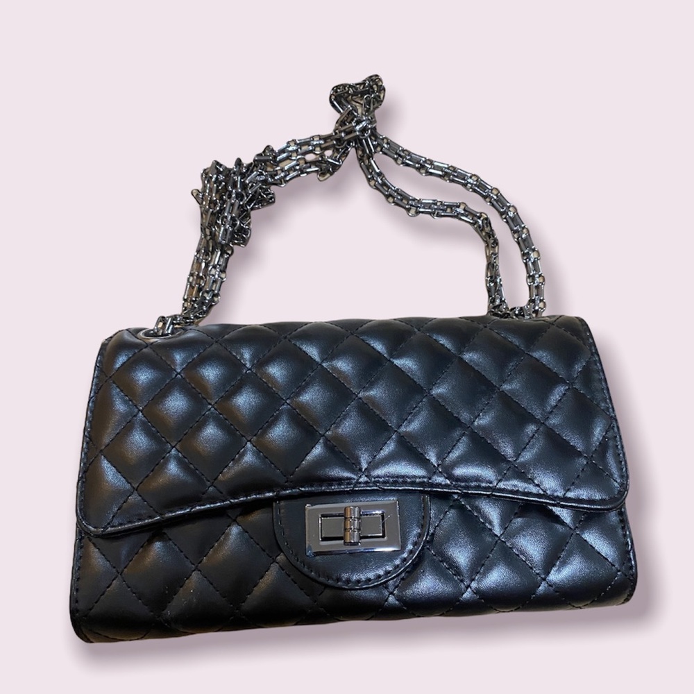 Crossbody quilted faux leather bag